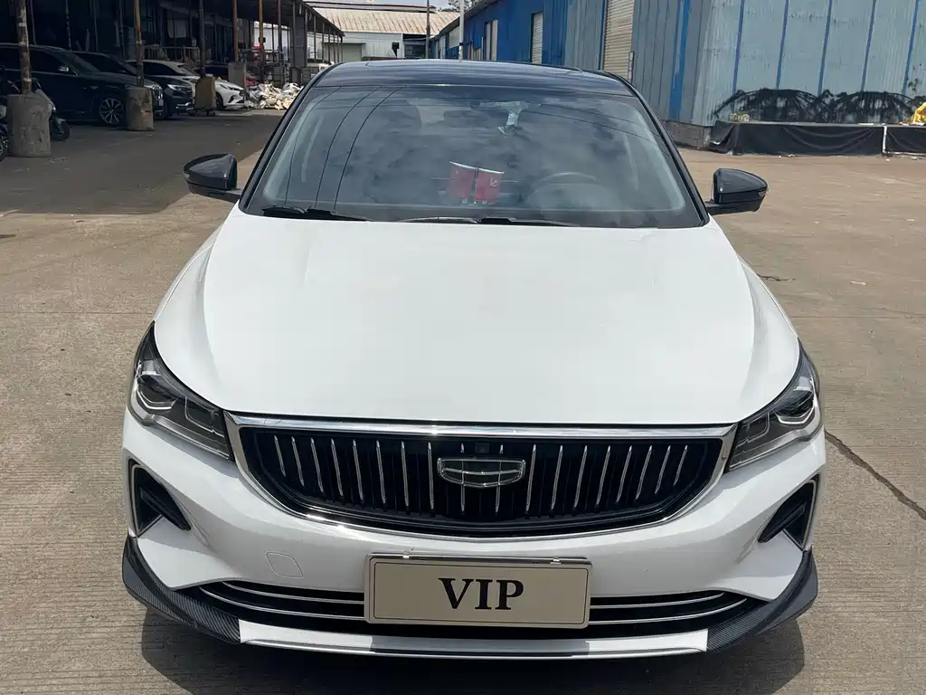 Geely Emgrand 2023