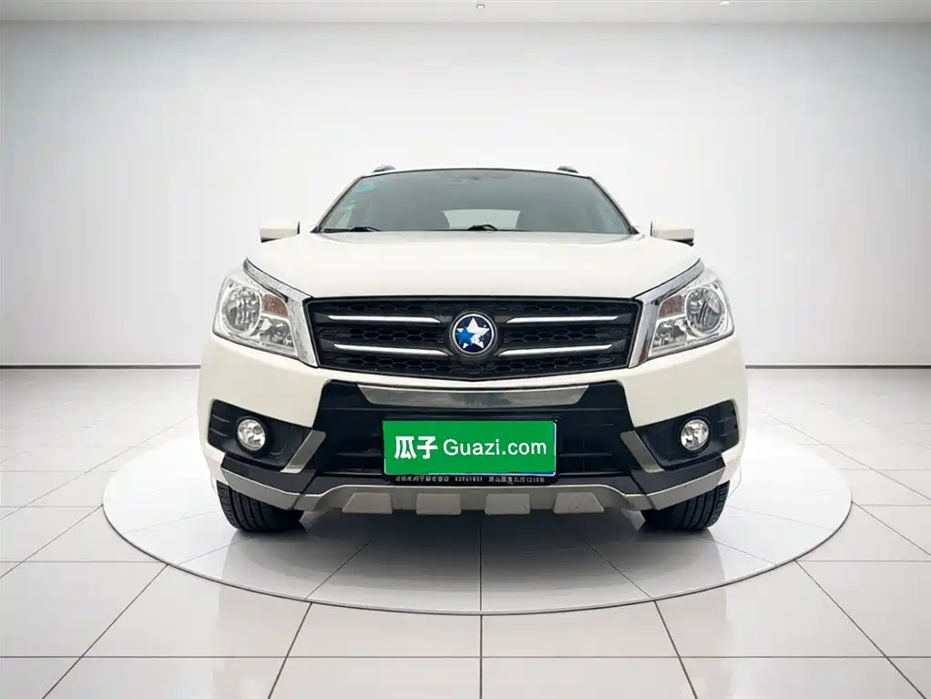 Venucia T70 2015