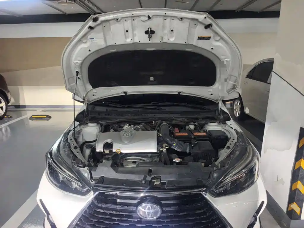 Toyota Yaris L 2021 — фото 17