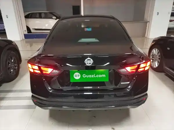 Nissan Teana 2023