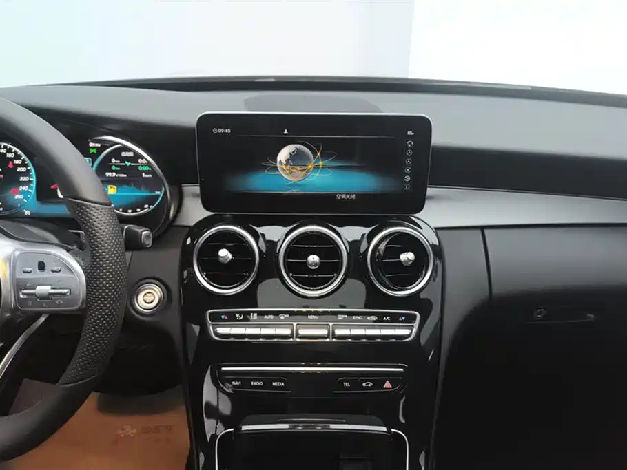 Mercedes-Benz C-Class 2020 — фото 13