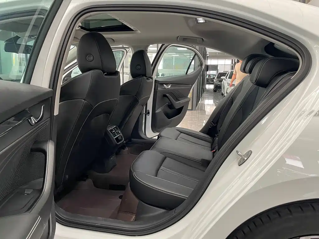 Skoda Octavia 2023