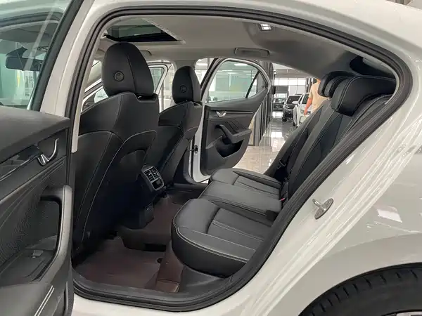 Skoda Octavia 2023