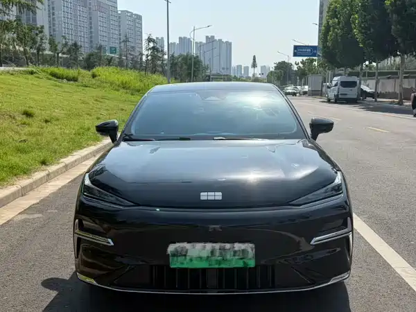 Geely Galaxy Starshine 8 2025