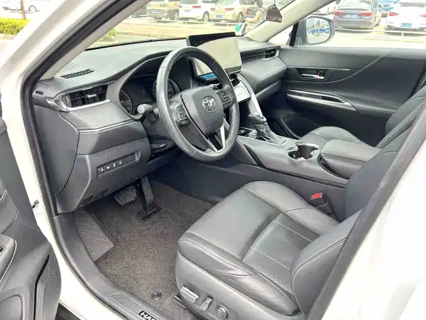 Toyota Harrier 2022
