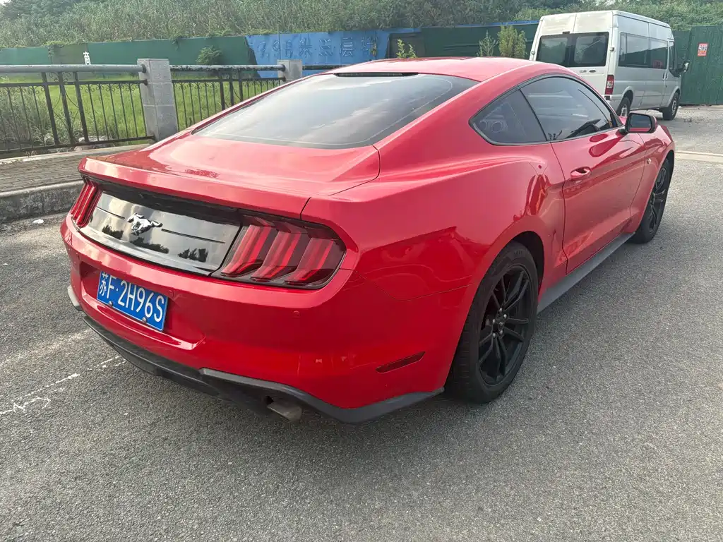 Ford Mustang 2018 — фото 6