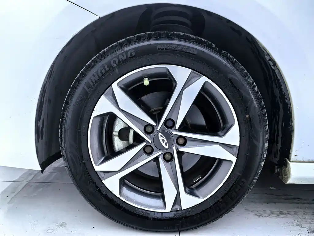 Chery Arrizo 5 PLUS 2021 — фото 15