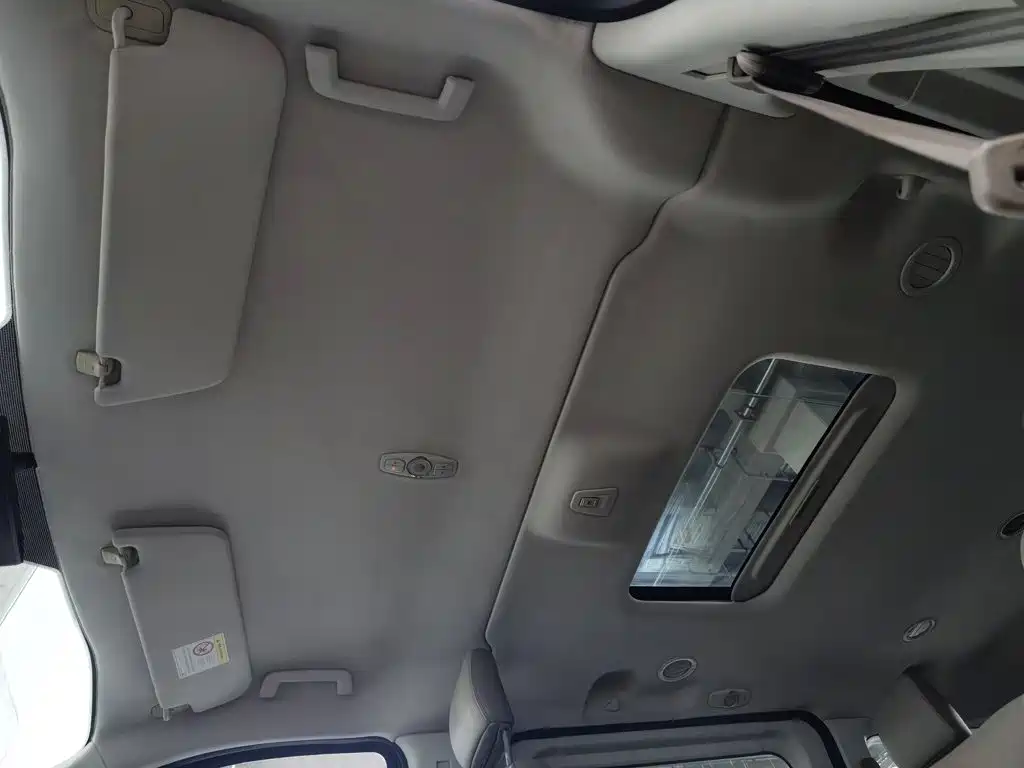 Ford Tourneo 2017 — фото 14