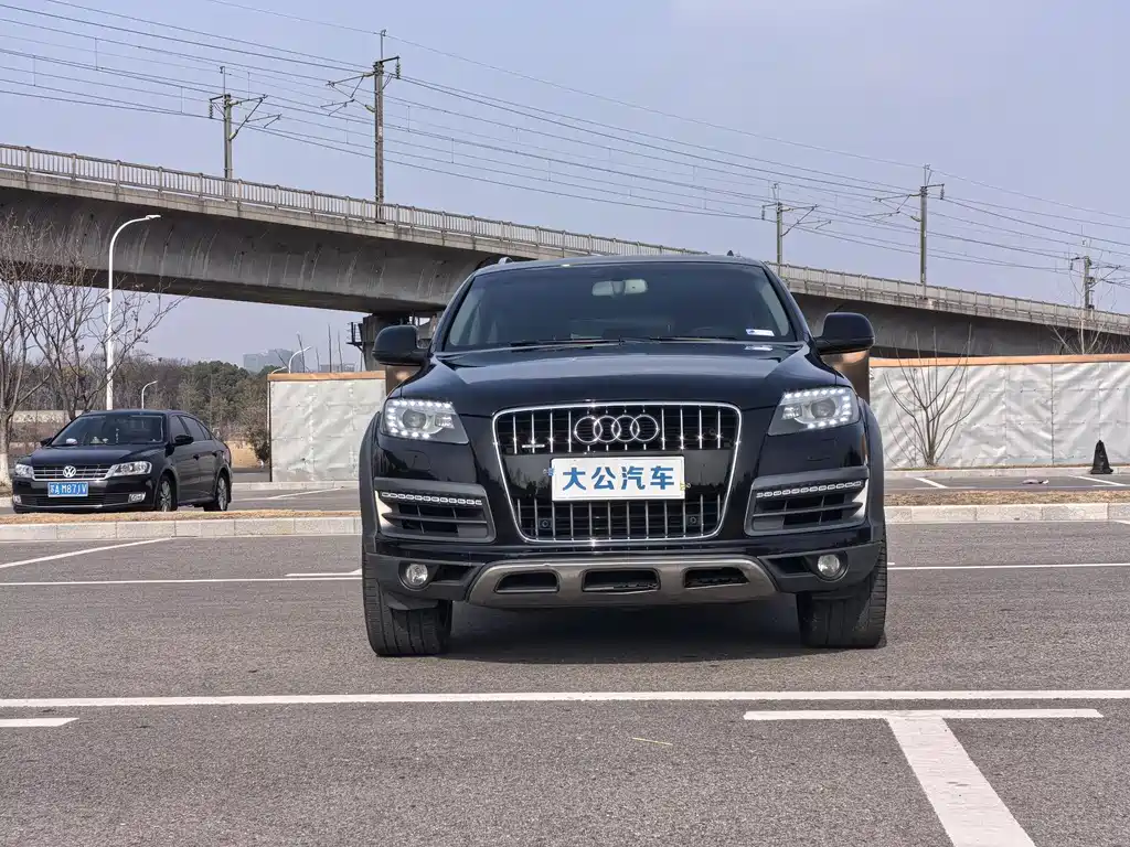 Audi Q7 2015 — фото 9
