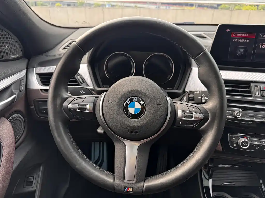 BMW X2 2021 — фото 16