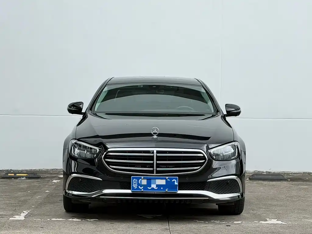 Mercedes-Benz E-Class 2023 — фото 2