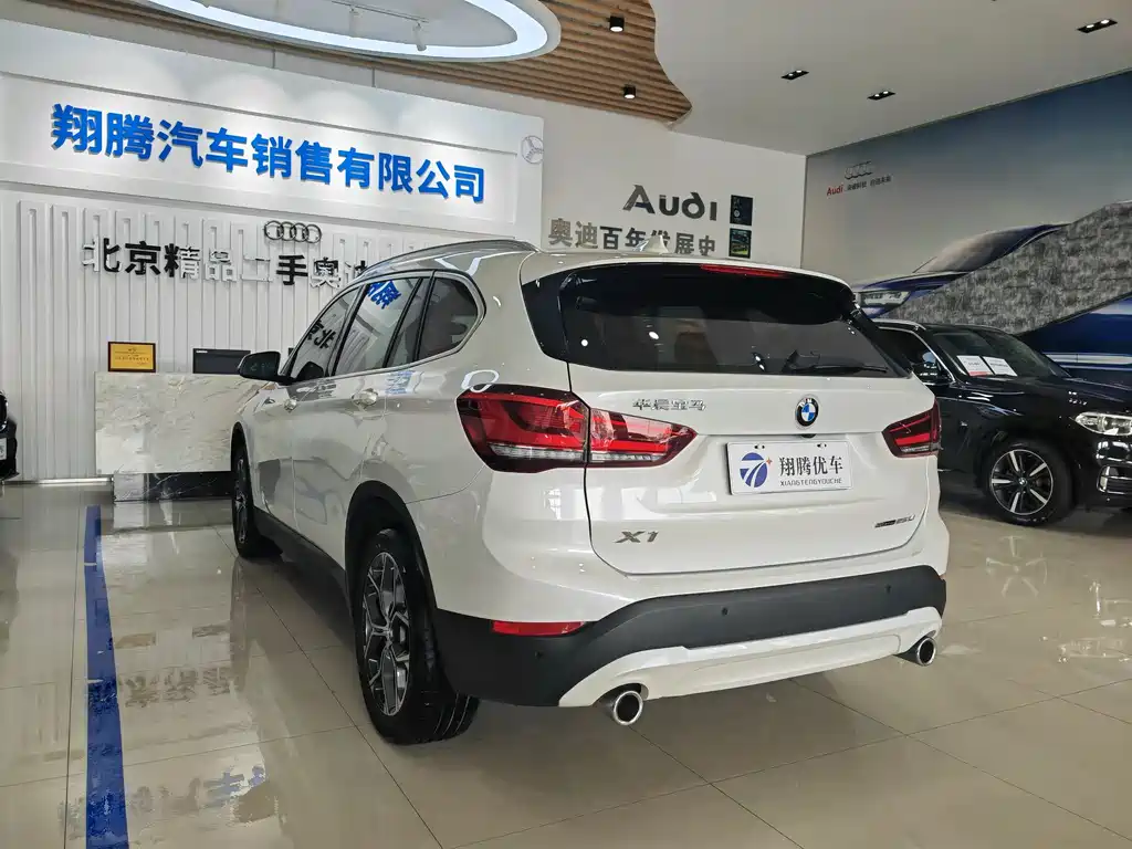 BMW X1 2021 — фото 6