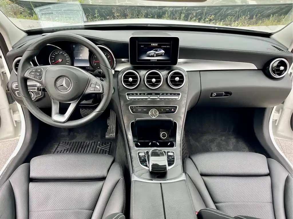 Mercedes-Benz C-Class 2016 — фото 10