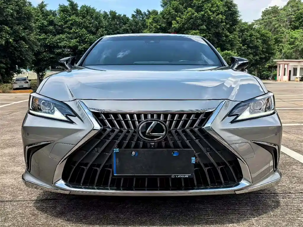 Lexus ES 2022 — фото 7