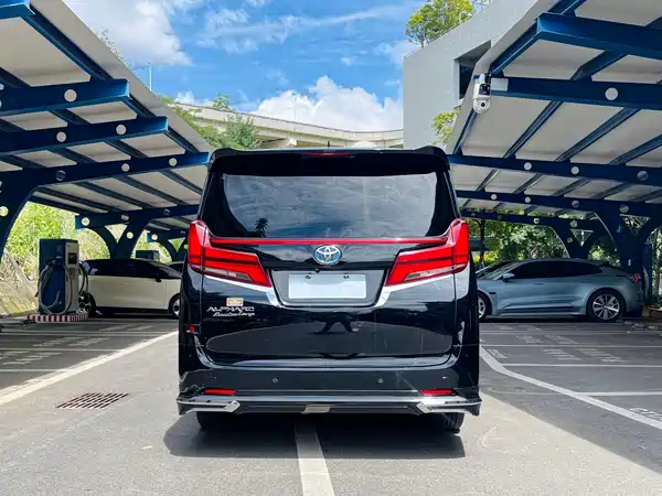 Toyota Alphard 2021
