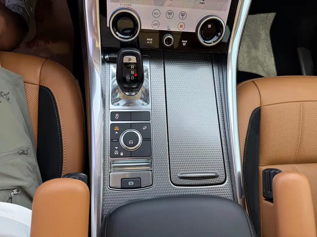 Land Rover Range Rover Sport 2019 — фото 23