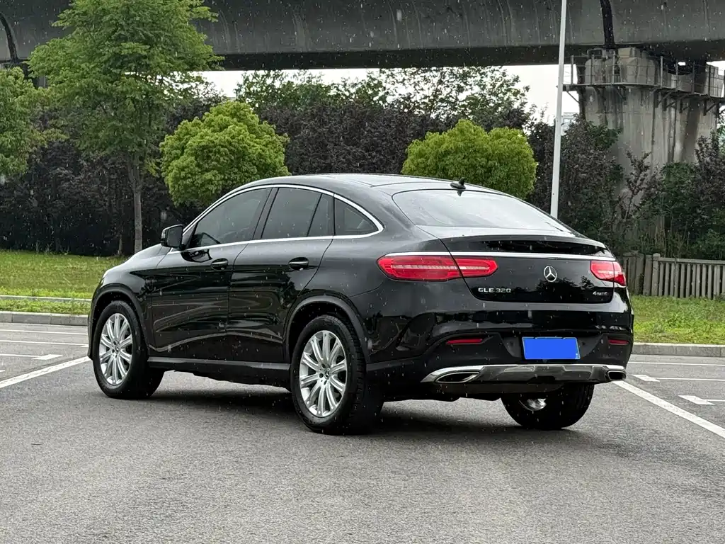 Mercedes-Benz GLE Coupe 2017 — фото 4