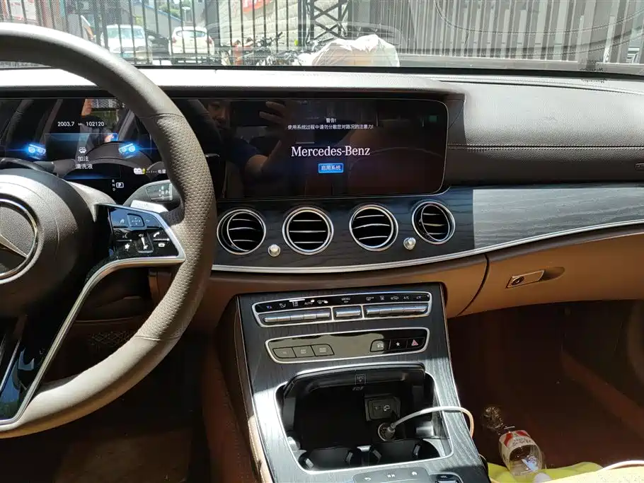 Mercedes-Benz E-Class New Energy 2022 — фото 13