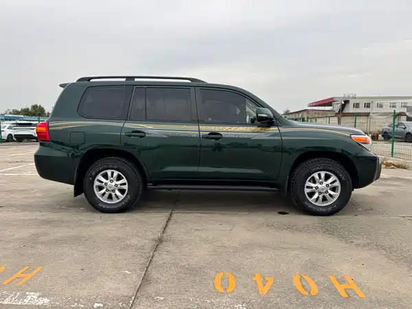 Toyota Land Cruiser 2012