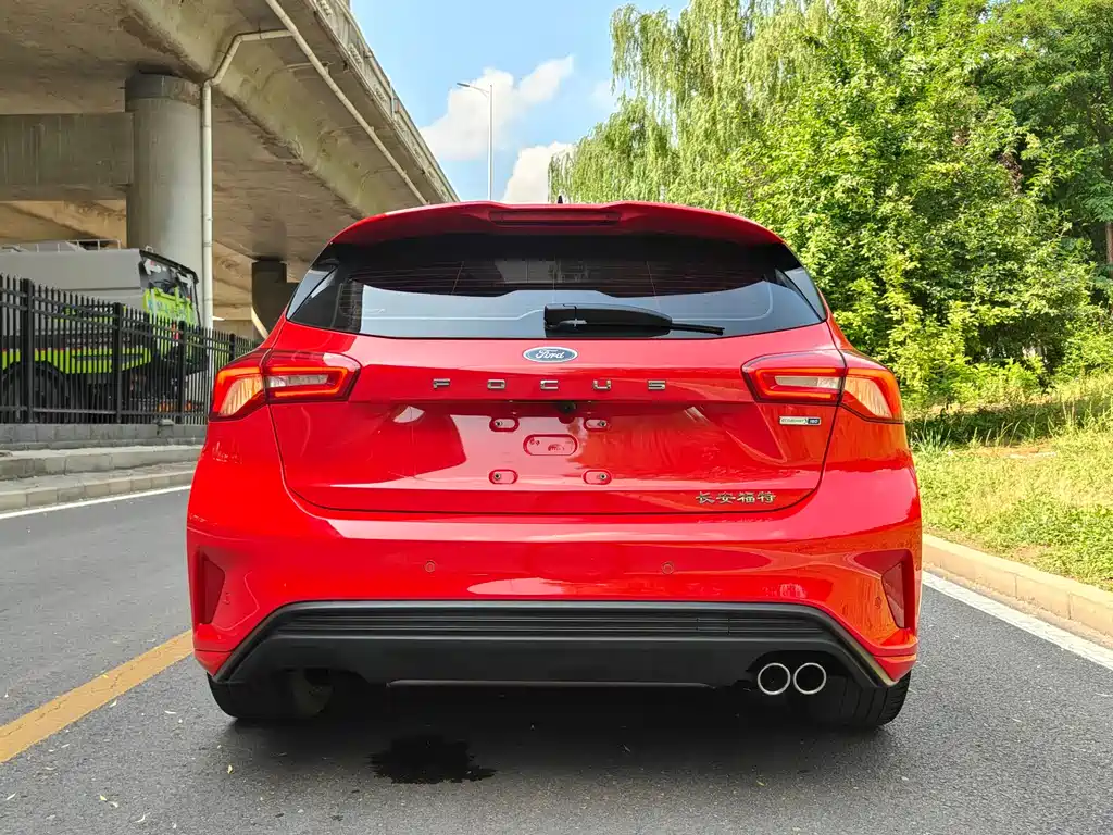 Ford Focus 2020 — фото 22