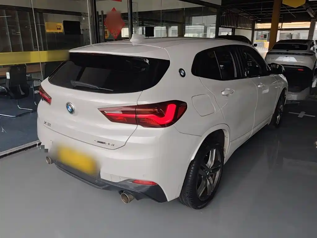 BMW X2 2022 — фото 7