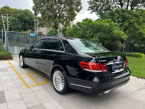 Mercedes-Benz E-Class 2016
