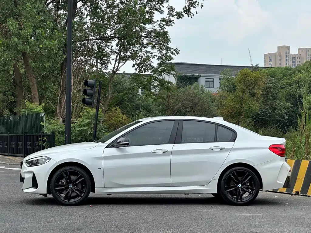 BMW 1 Series 2022