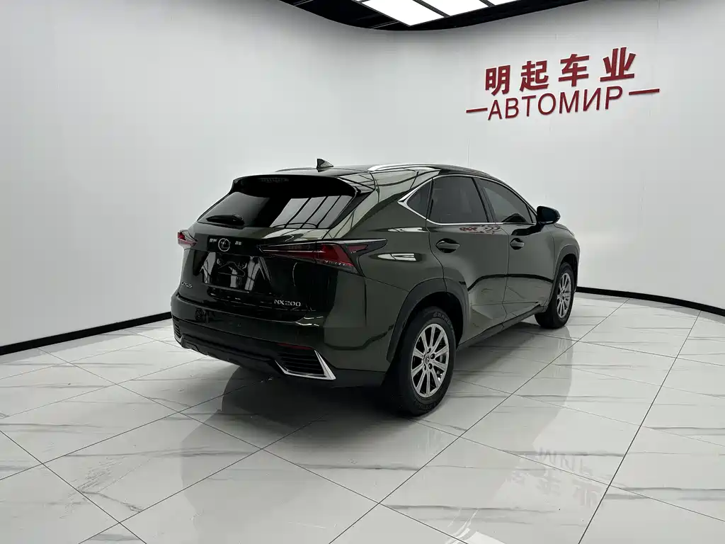 Lexus NX 2021 — фото 9