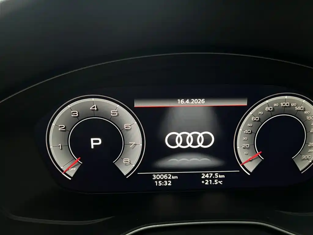 Audi A4L 2024 — фото 3