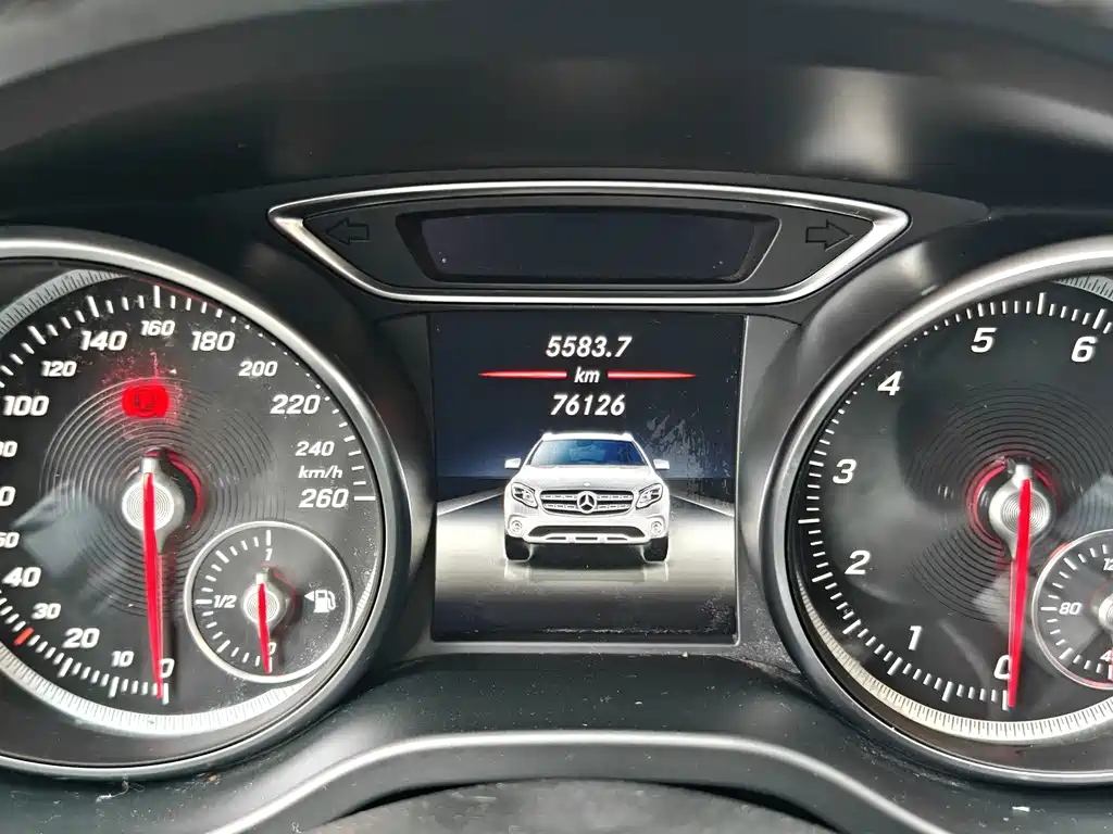 Mercedes-Benz GLA 2019 — фото 11