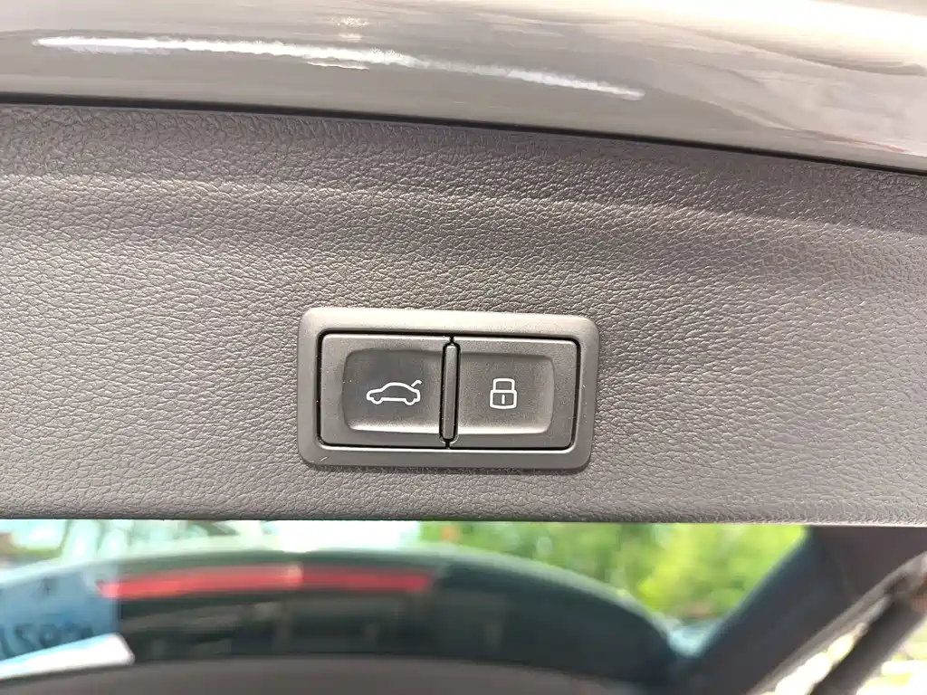 Audi Q3 2024 — фото 19