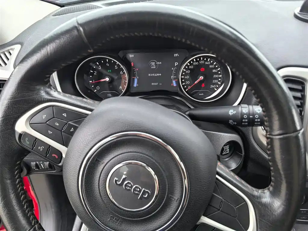 Jeep Compass 2018 — фото 14