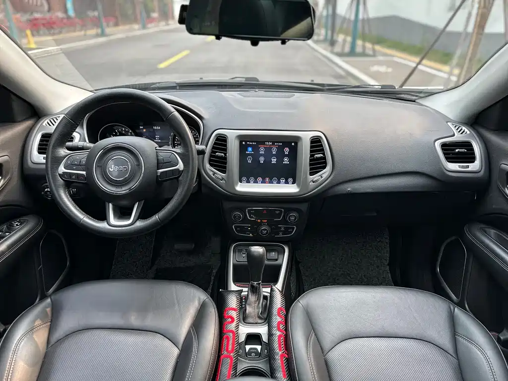 Jeep Compass 2019 — фото 18