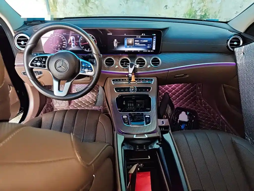 Mercedes-Benz E-Class 2020 — фото 13