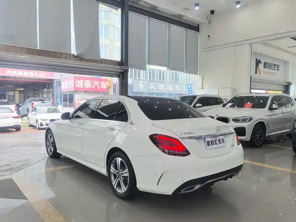 Mercedes-Benz C-Class 2021