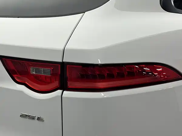 Jaguar F-PACE 2018