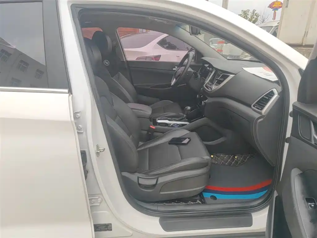 Hyundai Tucson 2018 — фото 25