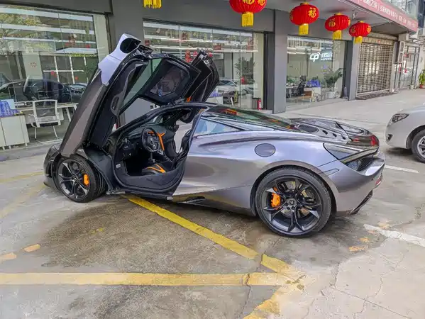 McLaren 720S 2019