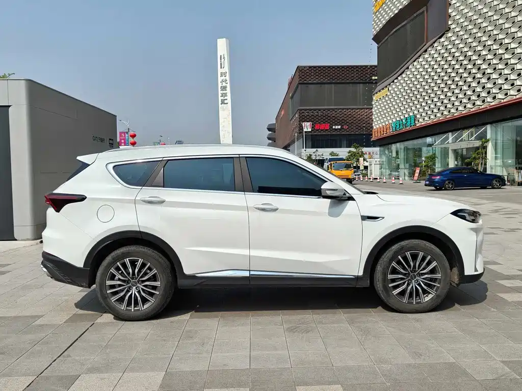 Jetour X70 PLUS 2023 — фото 19