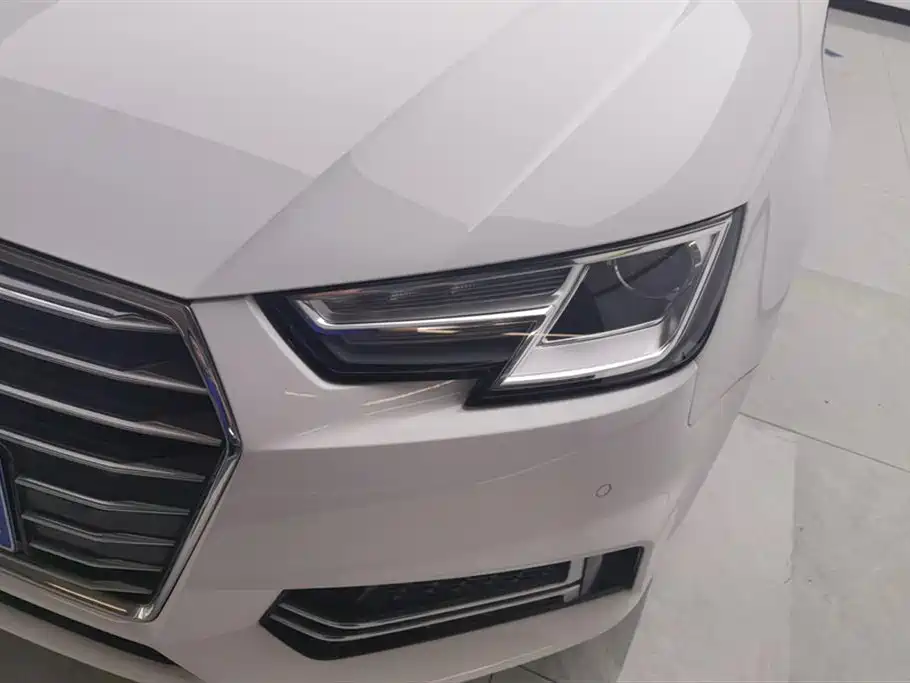 Audi A4L 2019 — фото 5
