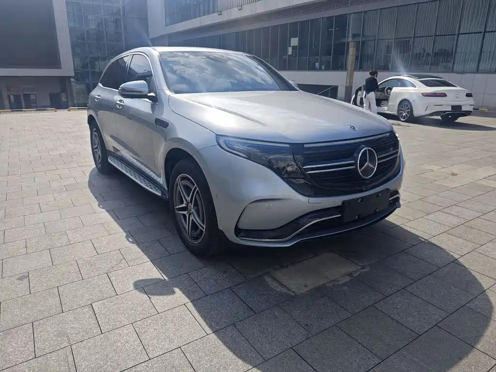 Mercedes-Benz EQC 2021 — фото 4