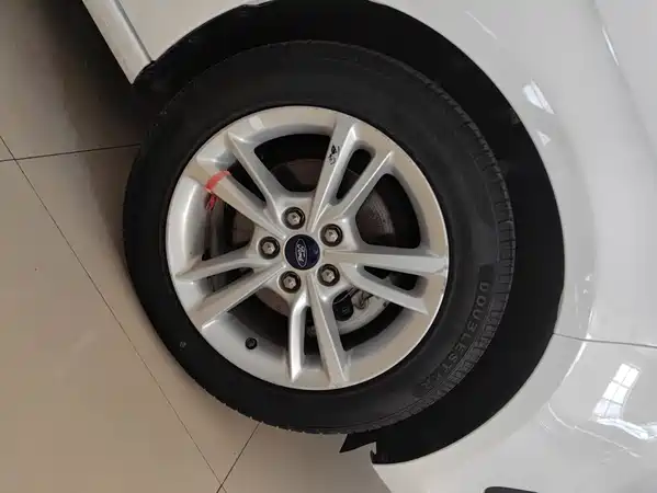 Ford Escort 2020