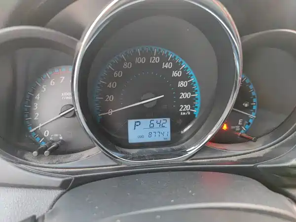 Toyota Yaris L 2017
