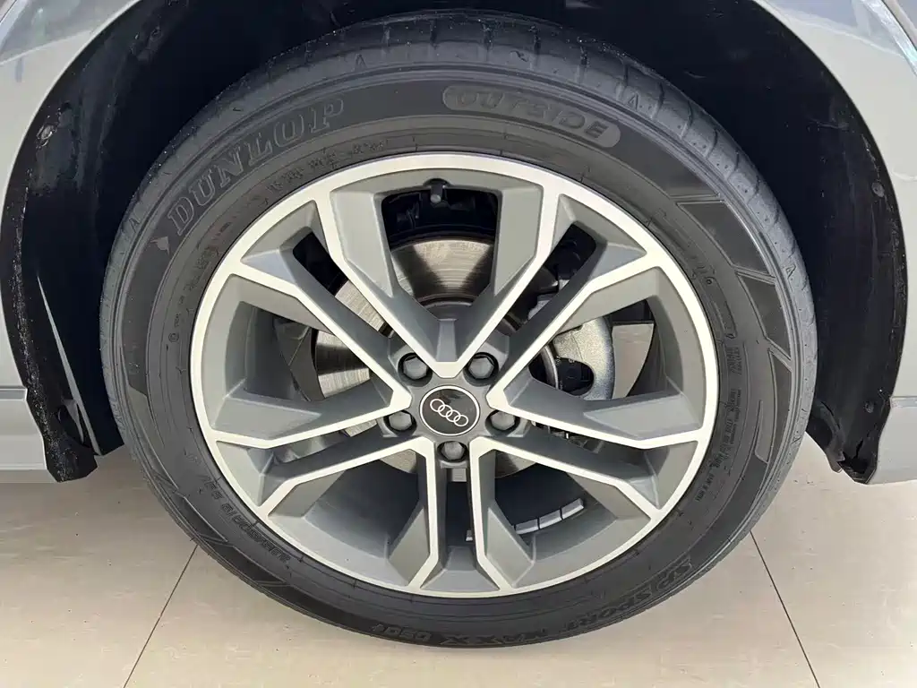 Audi Q3 2022 — фото 22
