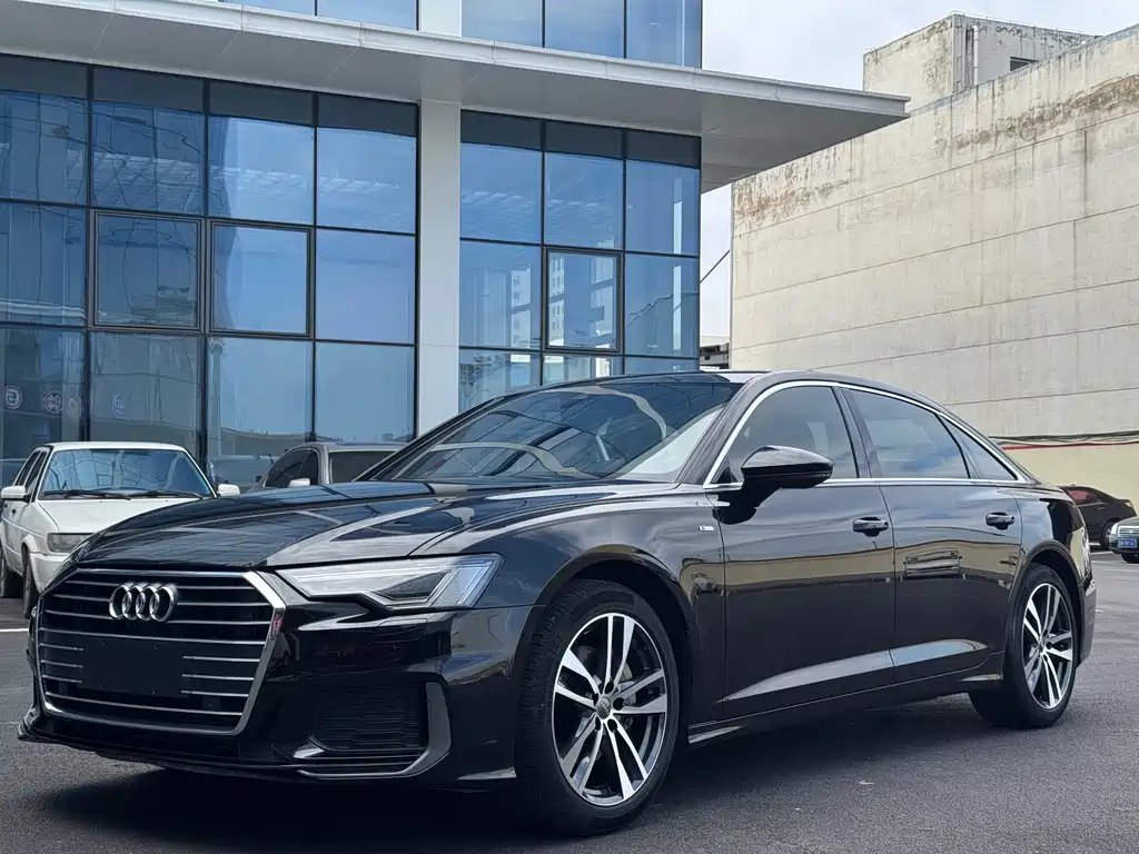 Audi A6L 2019 — фото 1