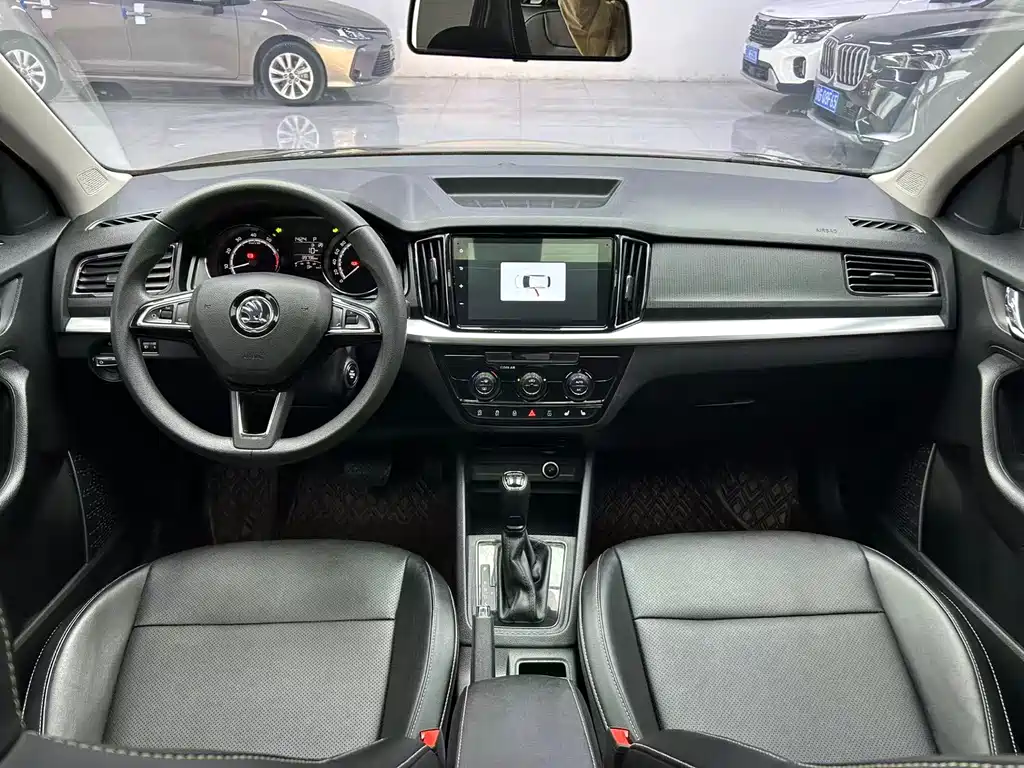 Skoda Kamiq 2023 — фото 17