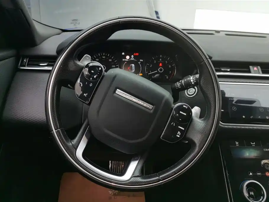 Land Rover Velar 2020 — фото 15
