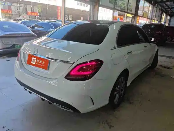 Mercedes-Benz C-Class 2020