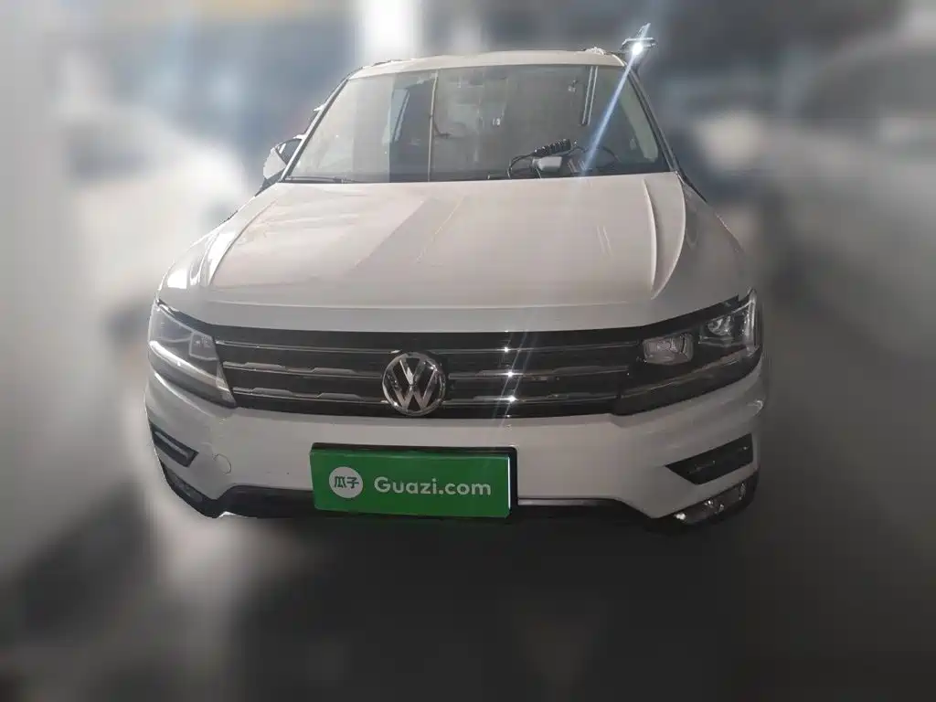 Volkswagen Tiguan L 2017 — фото 3