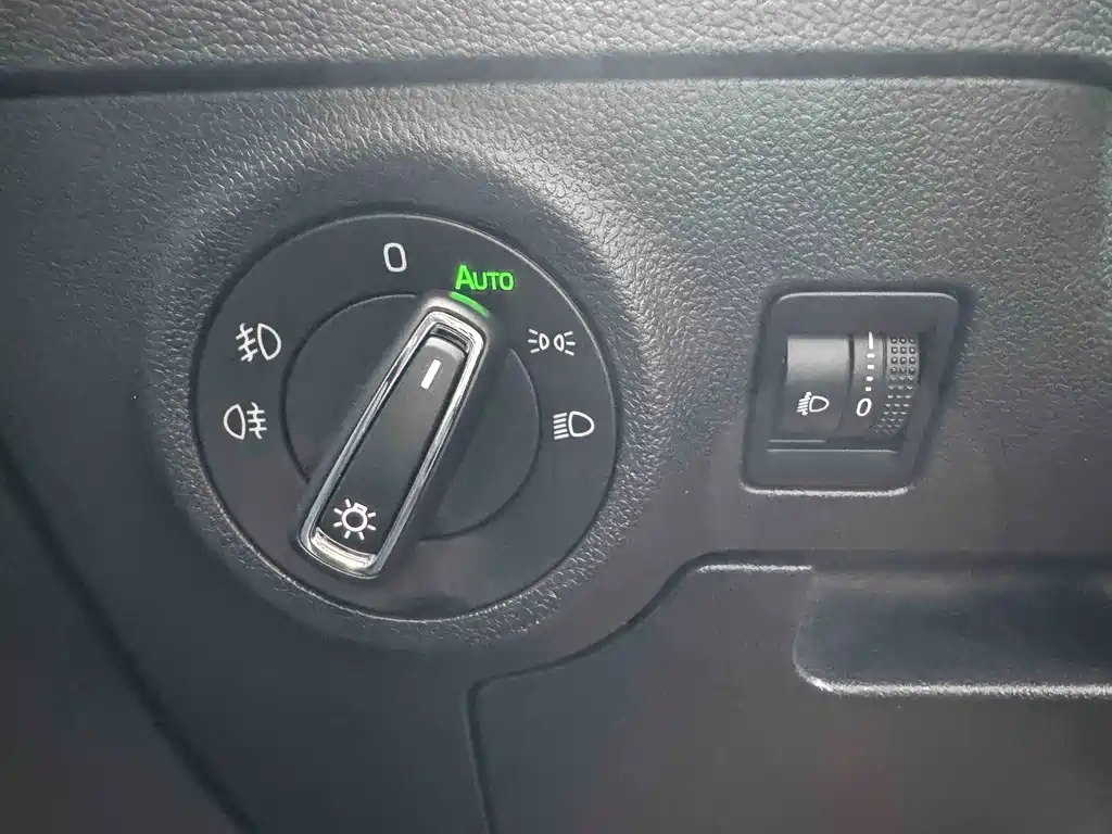 Skoda Karoq 2023 — фото 11